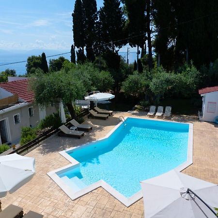 Olive Grove Poolside Apartments Беницес Екстериор снимка